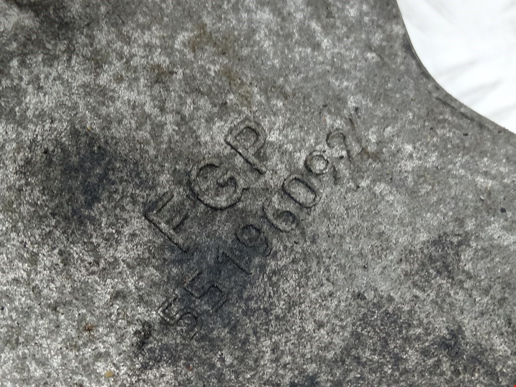 Кронштейн ТНВД OPEL Zafira B 2005-2012