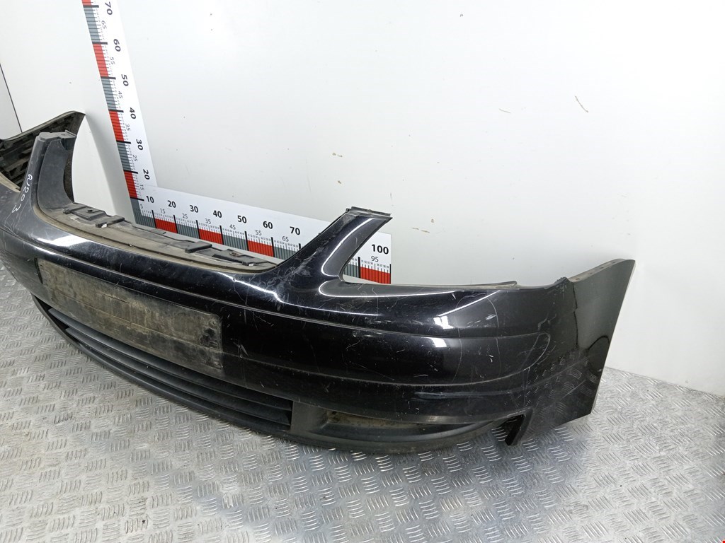 Бампер передний VOLKSWAGEN Touran 2003-2010