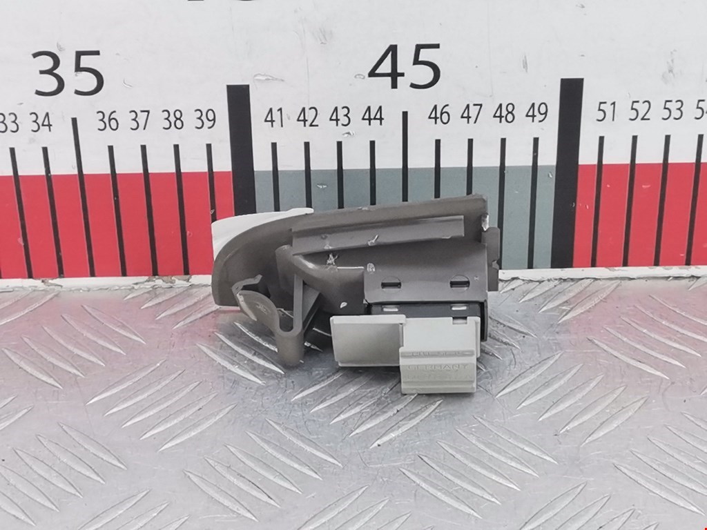 Кнопка стеклоподъемника AUDI A6 C5 1997-2004