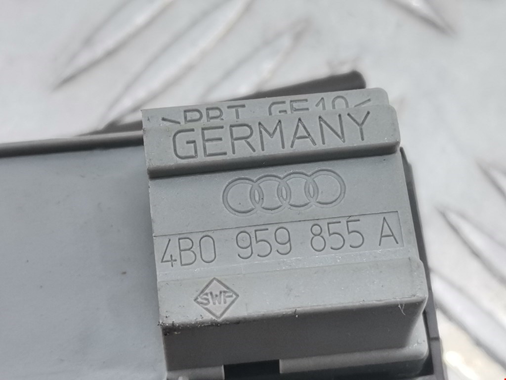 Кнопка стеклоподъемника AUDI A6 C5 1997-2004