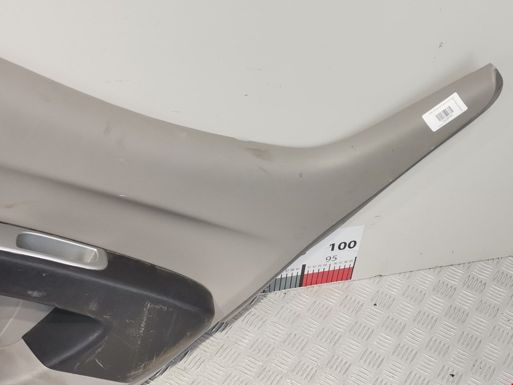 Обшивка двери задняя правая MITSUBISHI L200 KB 2006-2015