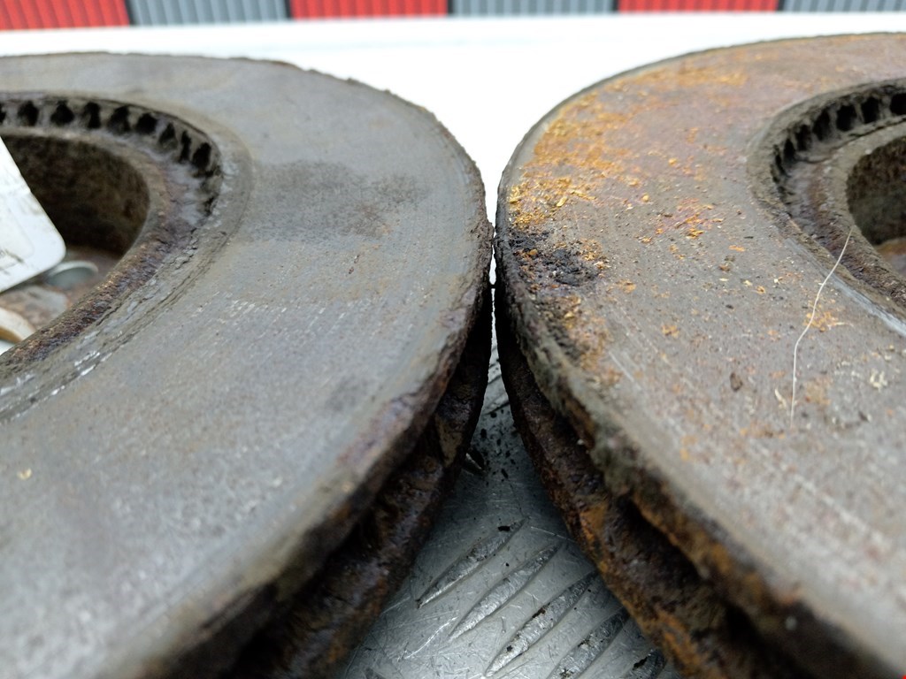 Диск тормозной передний KIA Magentis 2000-2006