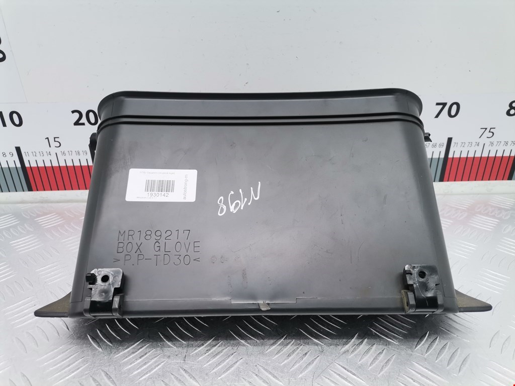 Бардачок MITSUBISHI Colt CJ 1995-2003