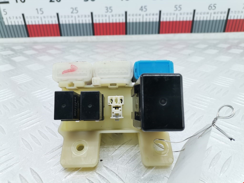 Блок реле MITSUBISHI Colt CJ 1995-2003