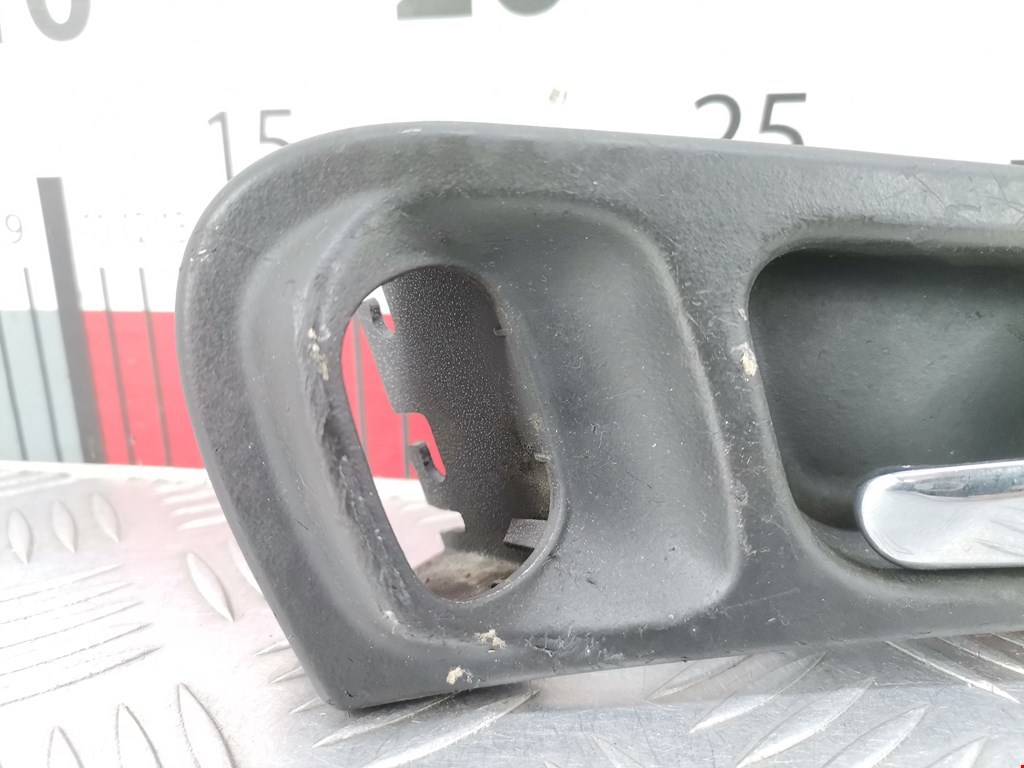 Ручка дверная задняя внутренняя правая MERCEDES-BENZ C-Class C-klasse W203 2000-2007