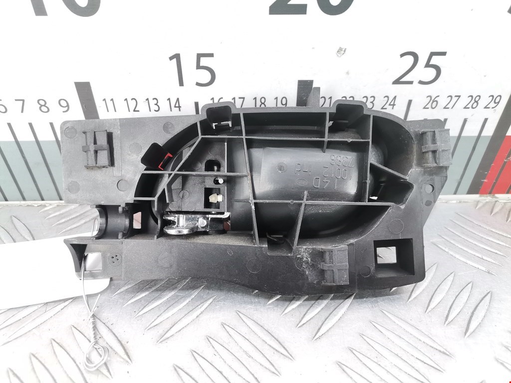 Ручка дверная задняя внутренняя правая PEUGEOT 407 2004-2010