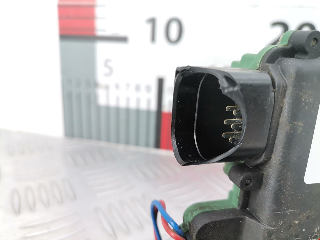 Замок двери передней левой SKODA Octavia A4 1U- 1997-2010