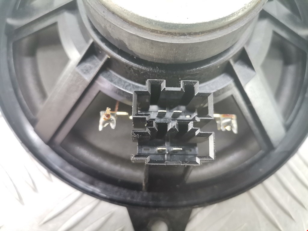 Динамик BMW 3er E46 1998-2006