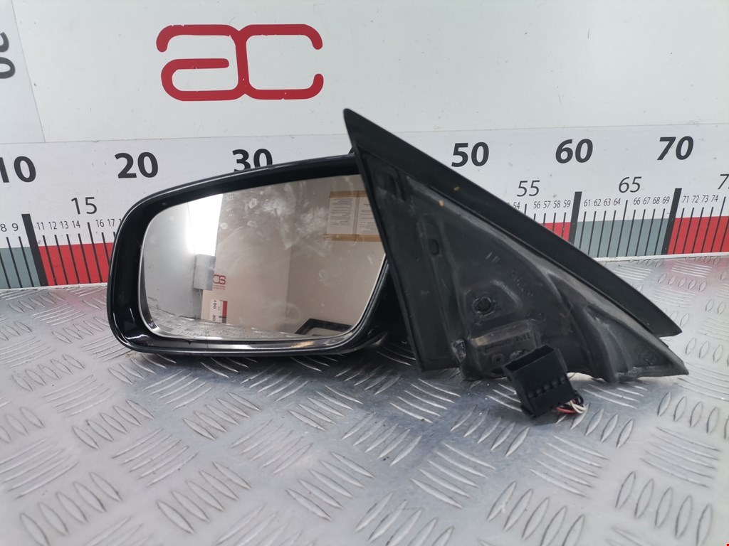 Зеркало левое AUDI A6 C5 1997-2004