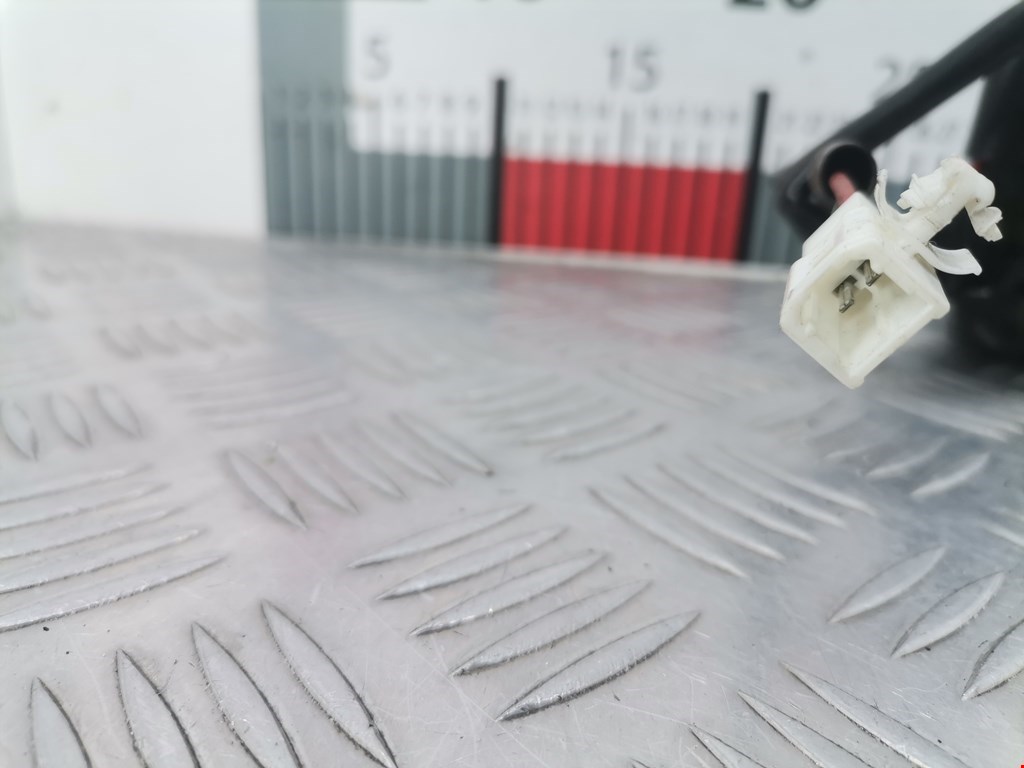 Замок двери задней правой MAZDA Xedos 6 1992-1999