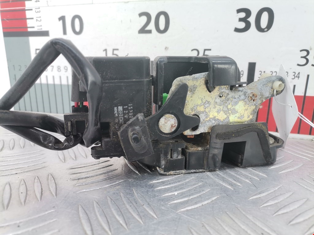 Замок двери задней правой MAZDA Xedos 6 1992-1999