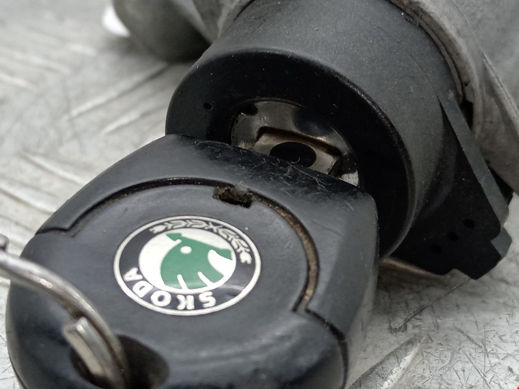 Замок зажигания SKODA Octavia A4 1U- 1997-2010