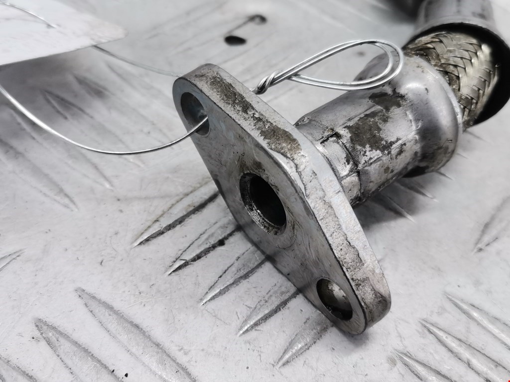 Трубка нагнетателя VOLKSWAGEN Touran 2003-2010