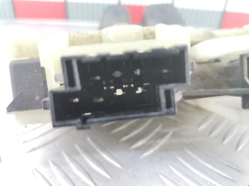 Замок багажника (крышки двери) VOLVO V70 II 2000-2007