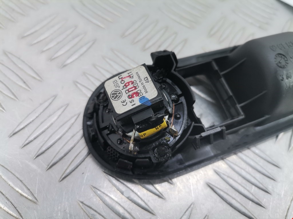 Ручка дверная задняя внутренняя правая VOLKSWAGEN Golf IV 1997-2003