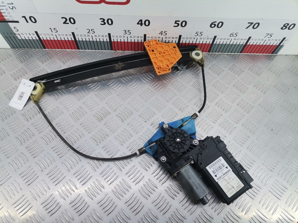 Стеклоподъемник задний левый AUDI A4 B6 2001-2005