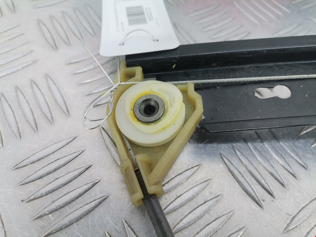 Стеклоподъемник задний левый AUDI A4 B6 2001-2005