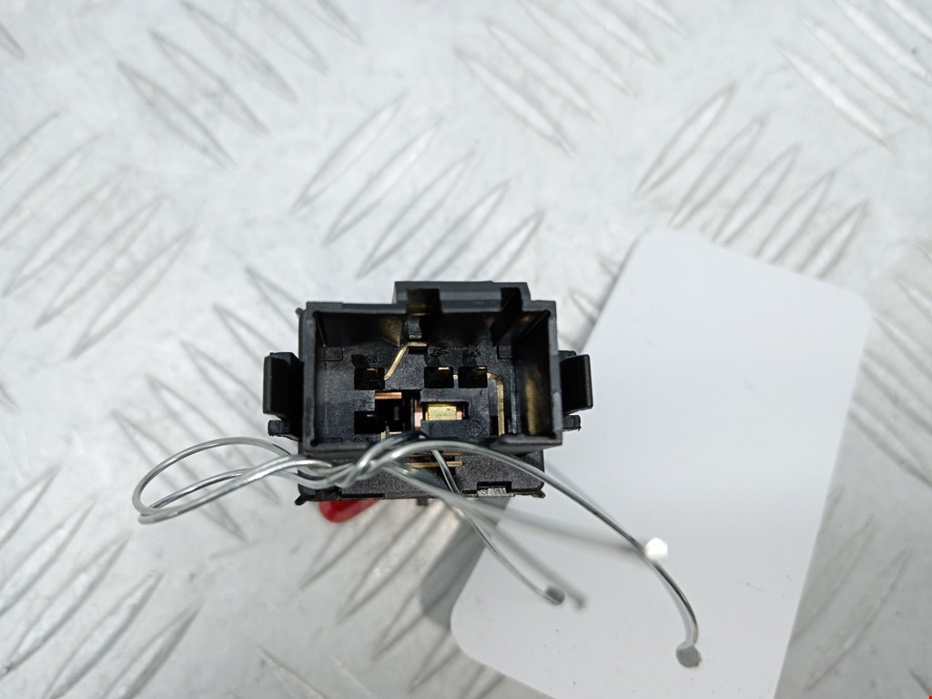 Кнопка аварийной сигнализации (аварийки) SKODA Fabia MK1 1999-2006