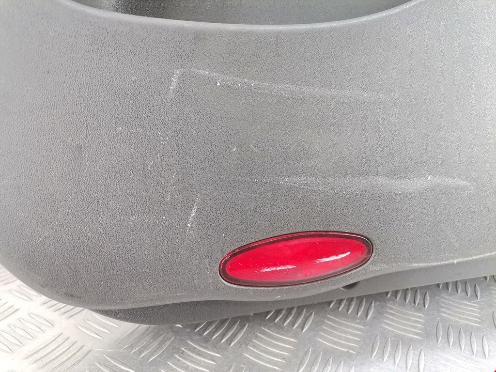 Обшивка двери задняя левая RENAULT Espace 2003-2014