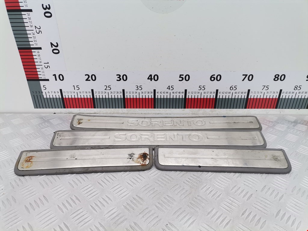 Накладка порога (внутренняя) KIA Sorento 2002-2009