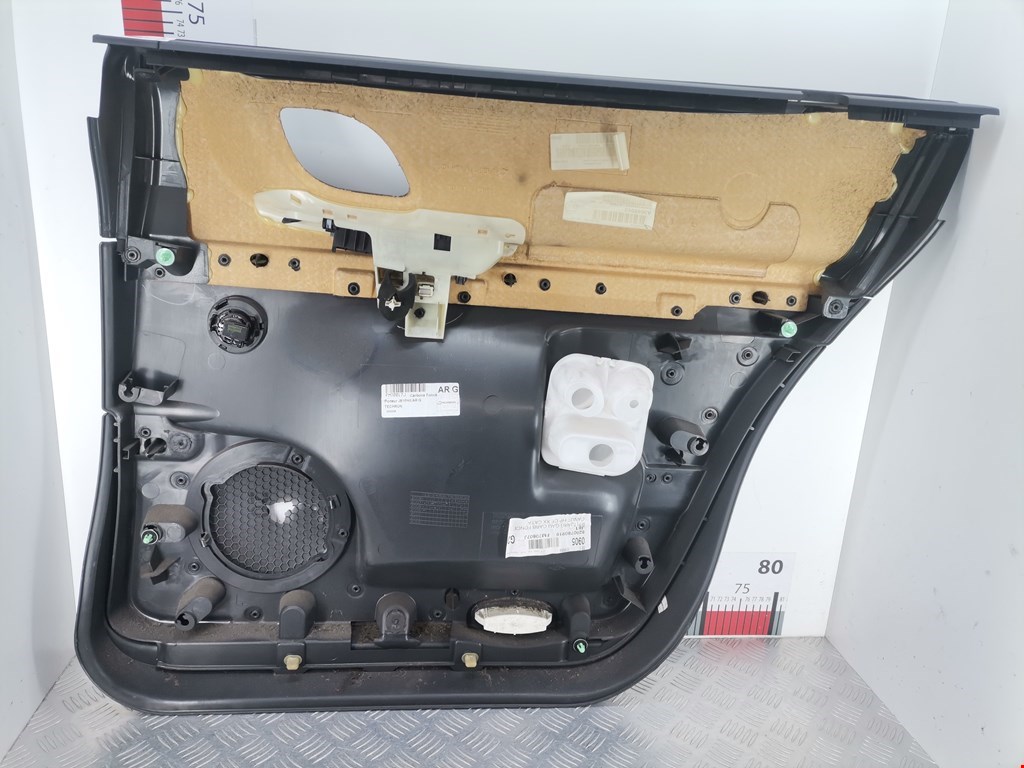 Обшивка двери задняя левая RENAULT Espace 2003-2014