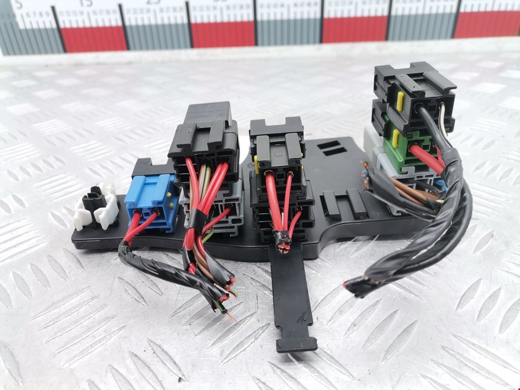 Датчик уровня в бачок омывателя OPEL Astra H/Family 2004-2015