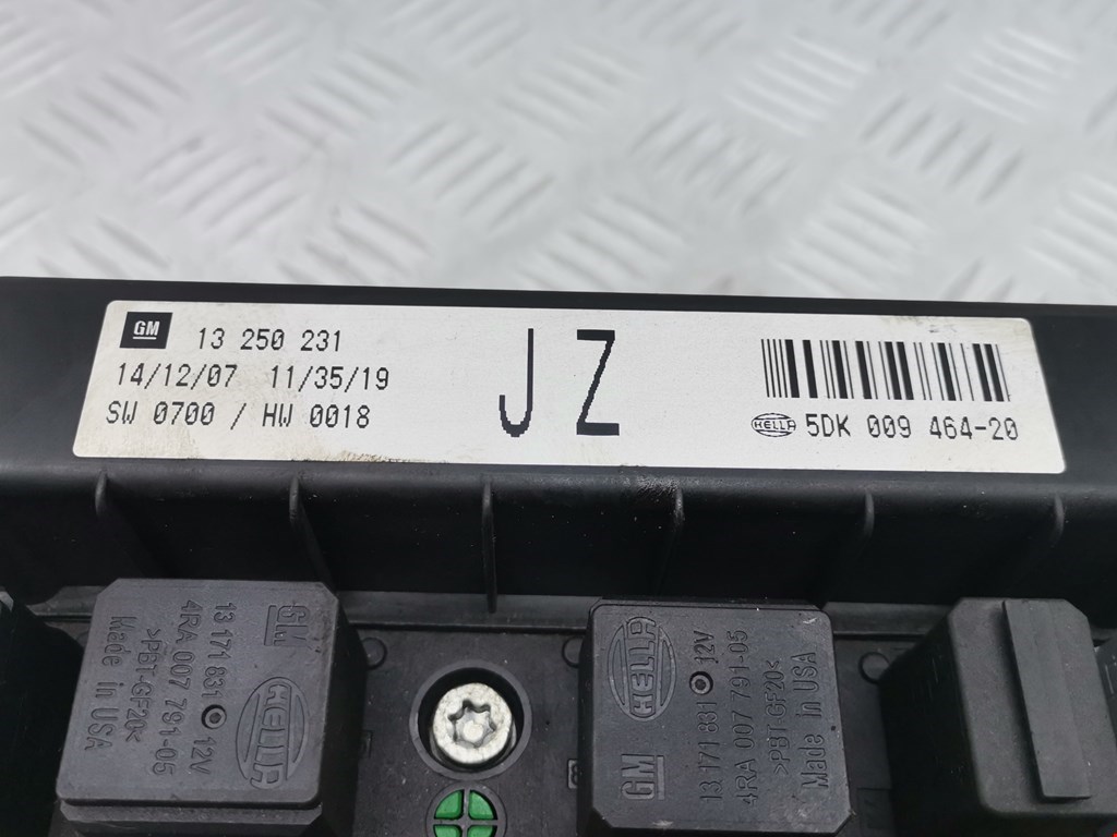 Датчик уровня в бачок омывателя OPEL Astra H/Family 2004-2015