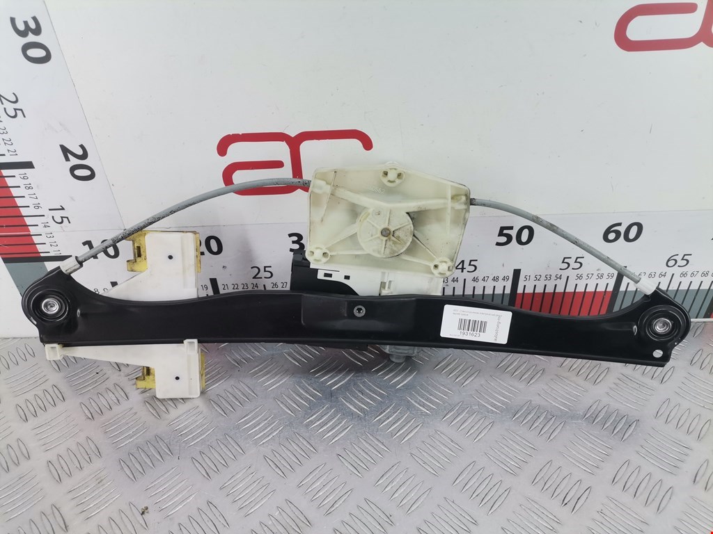 Стеклоподъемник задний правый AUDI A3 8P 2003-2013