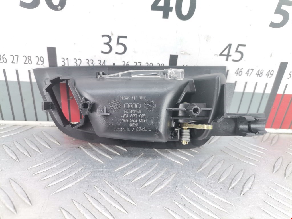 Ручка дверная задняя внутренняя левая AUDI A8 D3 2003-2010