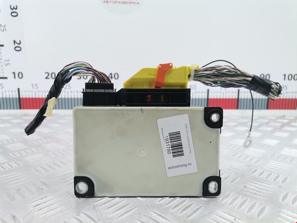 Блок управления AIR BAG RENAULT Scenic III 2010-2015