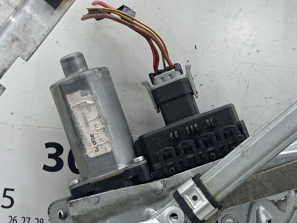 Стеклоподъемник передний правый OPEL Astra H/Family 2004-2015