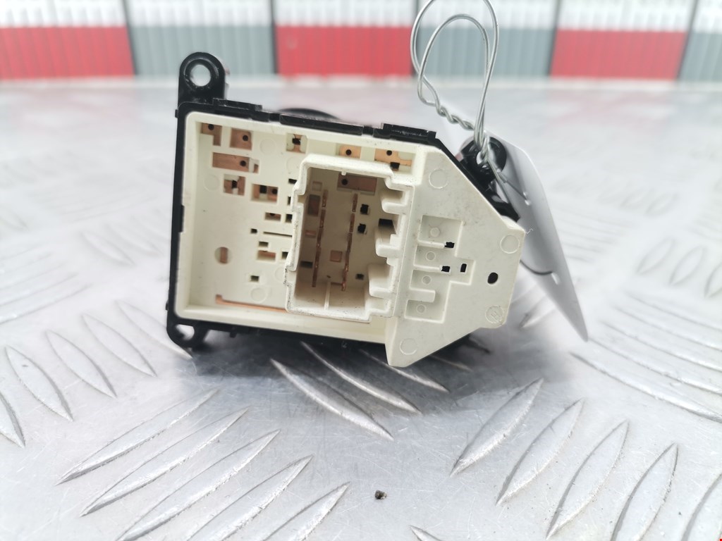 Блок управления зеркалами HYUNDAI i40 2011-2019