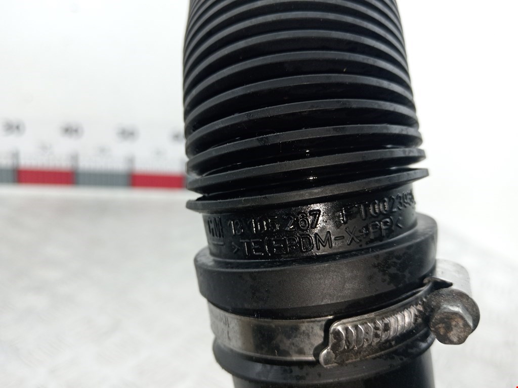 Патрубок воздушного фильтра OPEL Astra H/Family 2004-2015