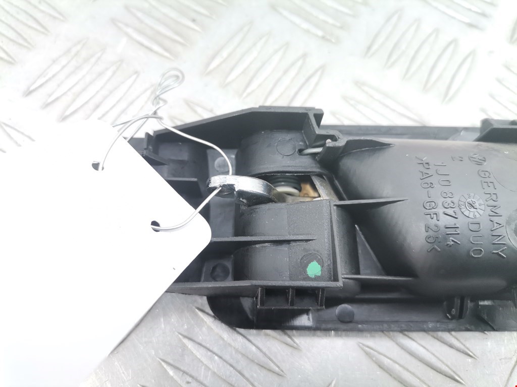 Ручка дверная передняя внутренняя правая VOLKSWAGEN Golf IV 1997-2003