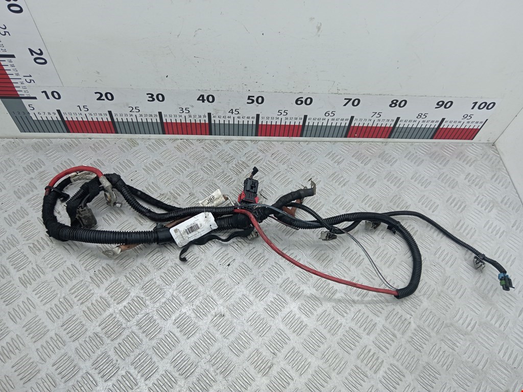 Клемма аккумулятора (плюс) + OPEL Astra H/Family 2004-2015