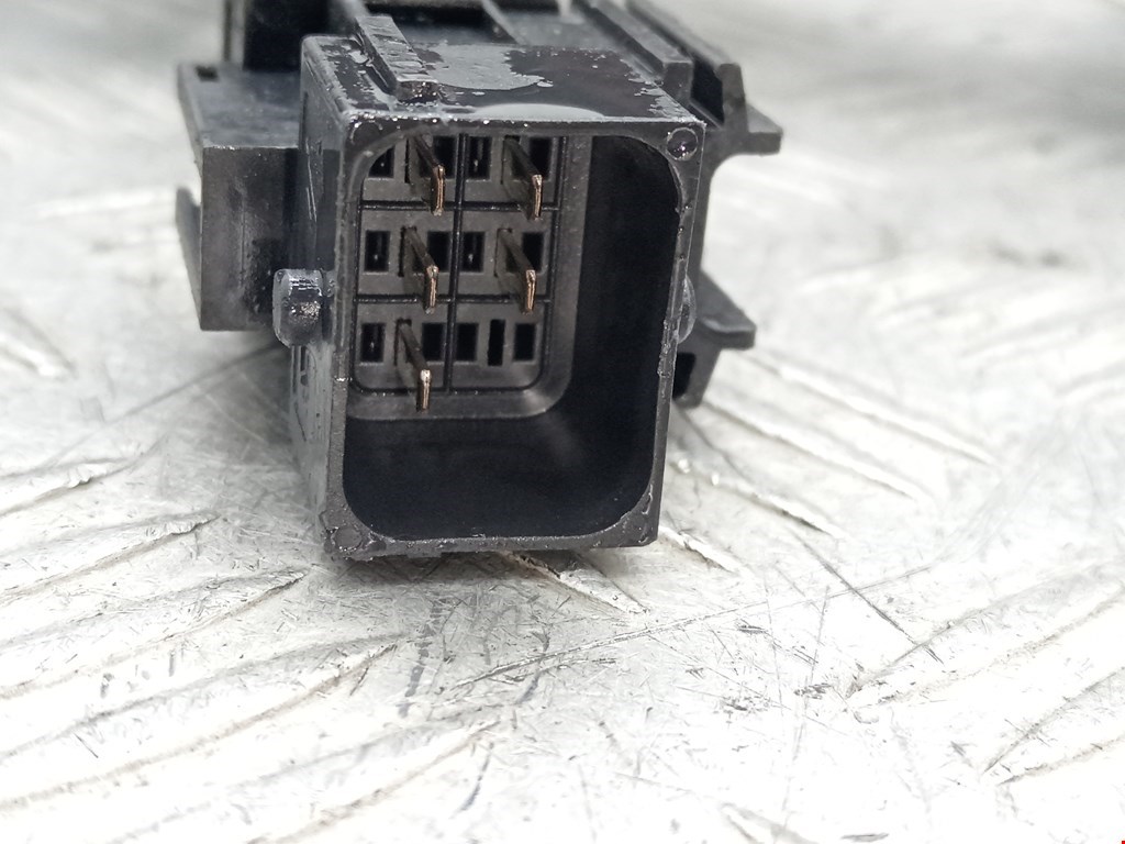 Клемма аккумулятора (плюс) + OPEL Astra H/Family 2004-2015