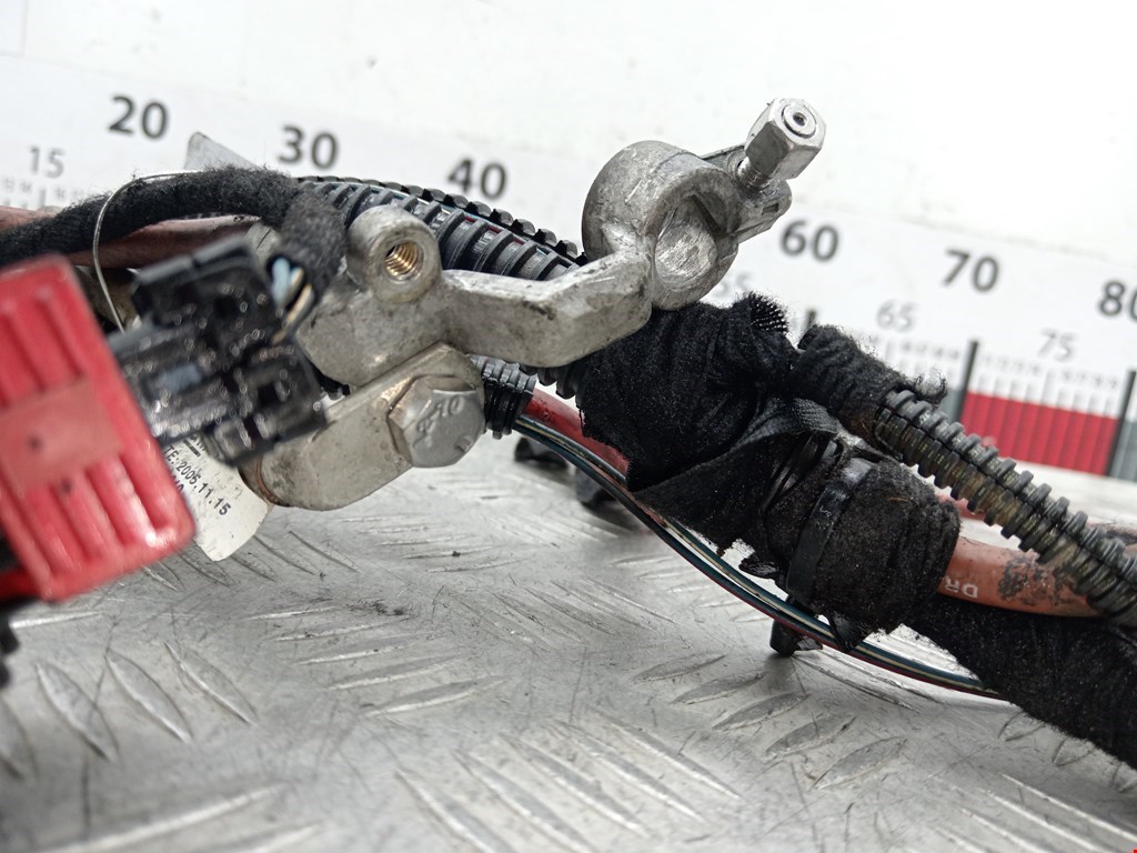 Клемма аккумулятора (плюс) + OPEL Astra H/Family 2004-2015