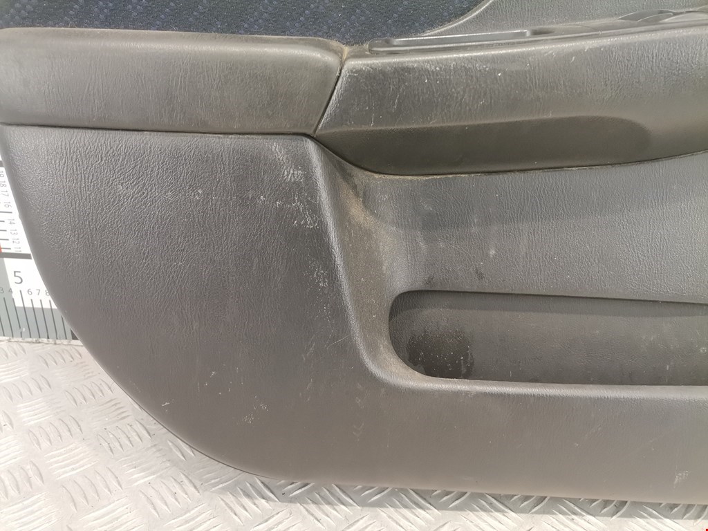 Обшивка двери передняя левая SUBARU Impreza 2000-2007
