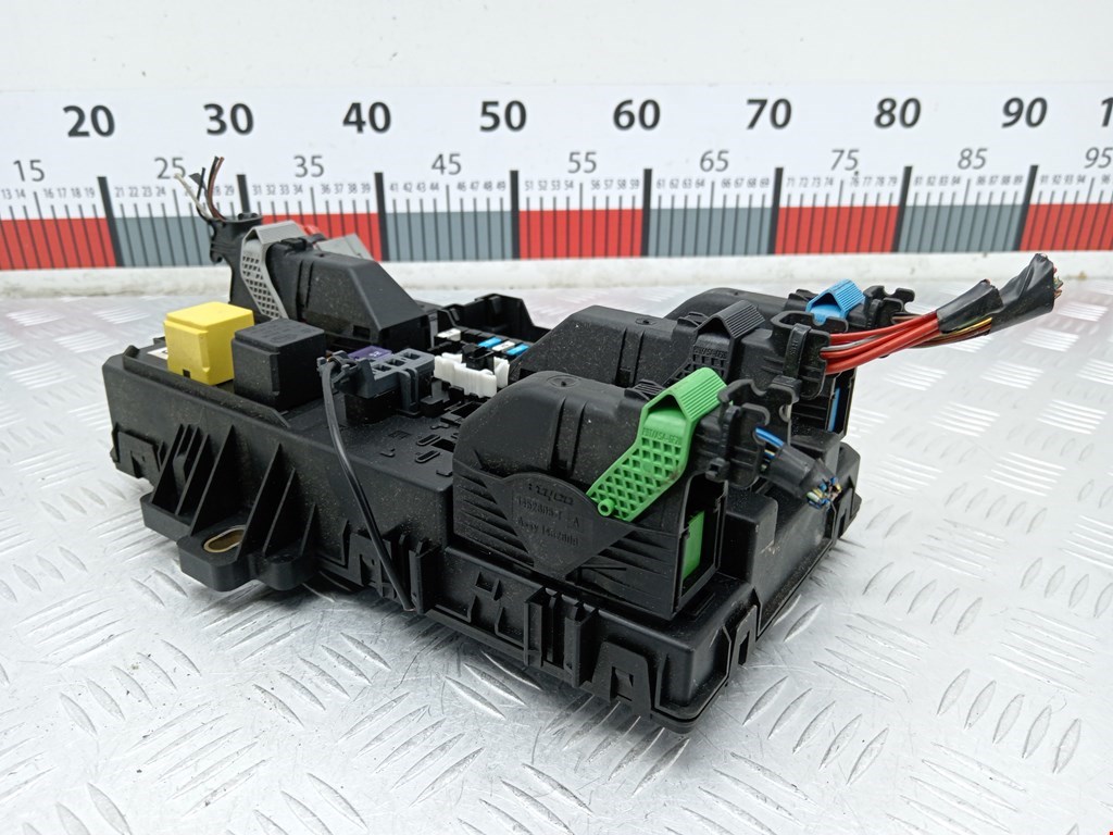 Датчик уровня в бачок омывателя OPEL Astra H/Family 2004-2015