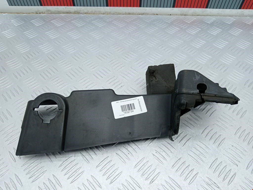 Накладка декоративная под капот (кожух замка капота и прочие) Ford Kuga 1 (2008-2012)