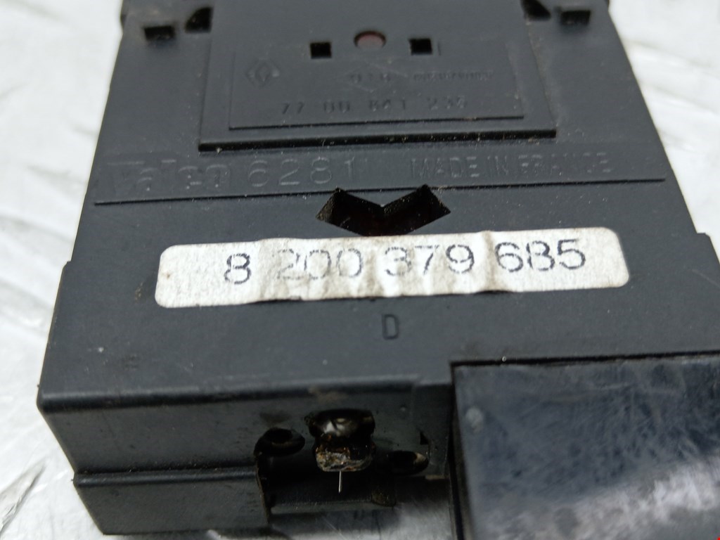 Кнопка корректора фар OPEL Vivaro A 2001-2014