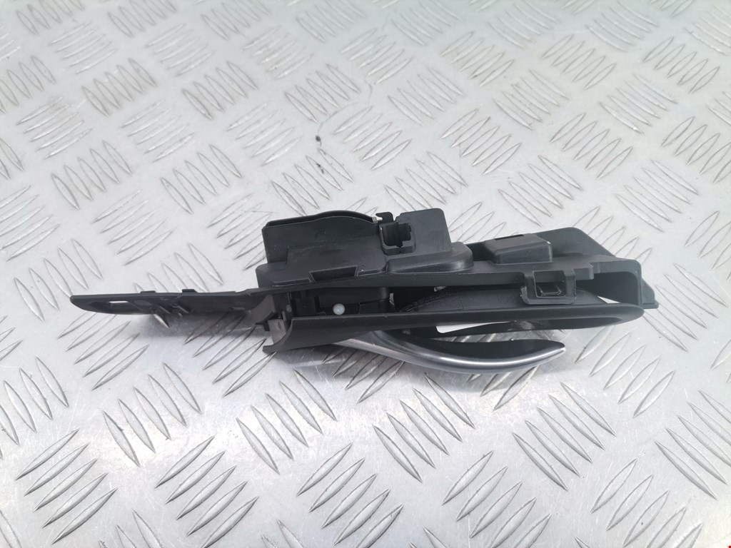 Ручка дверная задняя внутренняя левая BMW X5 E70 2007-2013