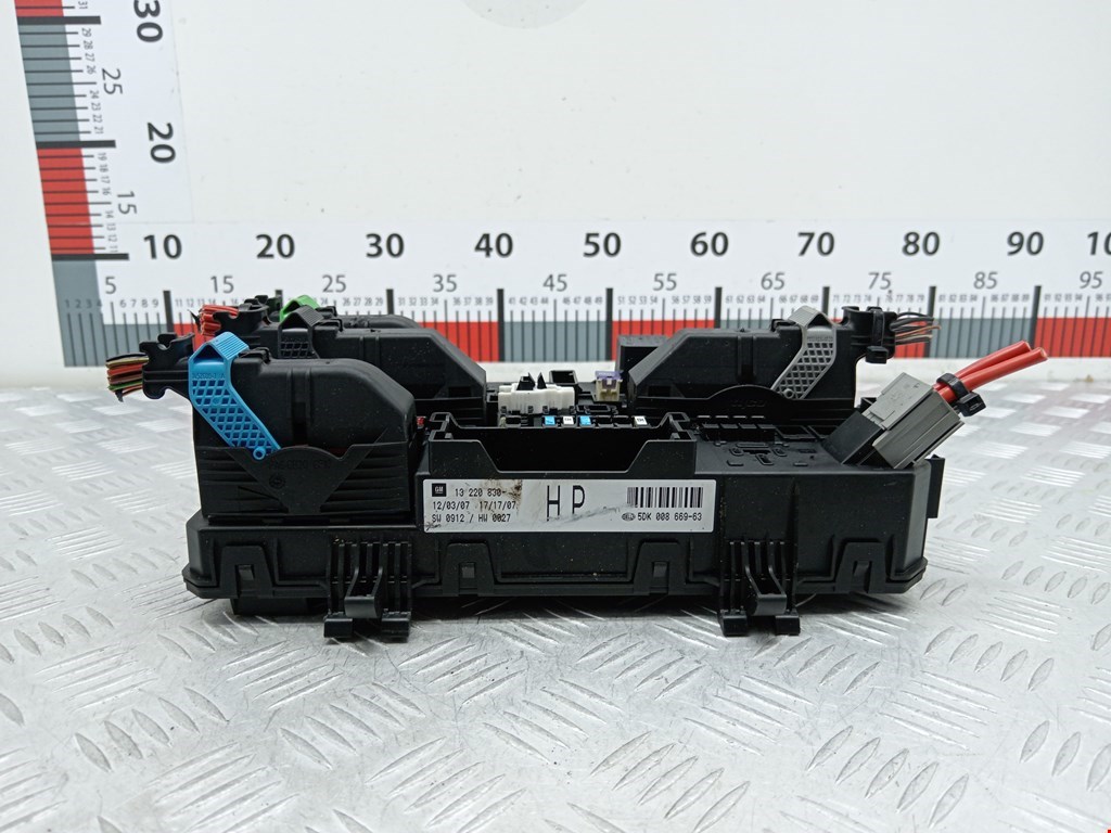 Датчик уровня в бачок омывателя OPEL Astra H/Family 2004-2015