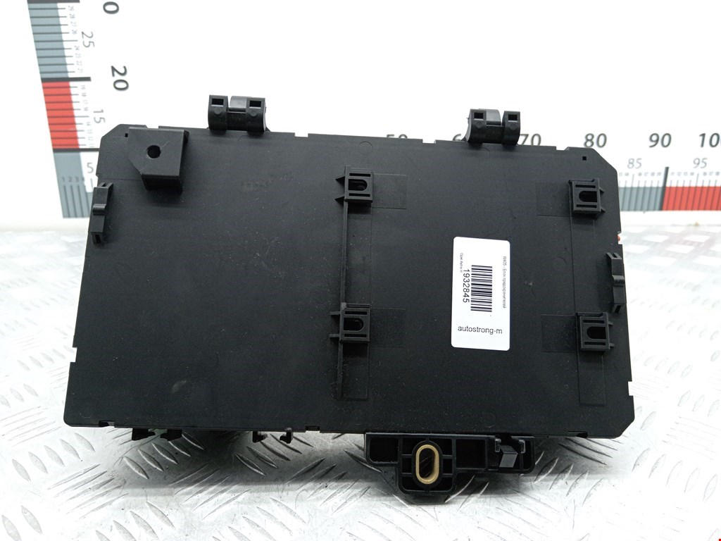 Датчик уровня в бачок омывателя OPEL Astra H/Family 2004-2015