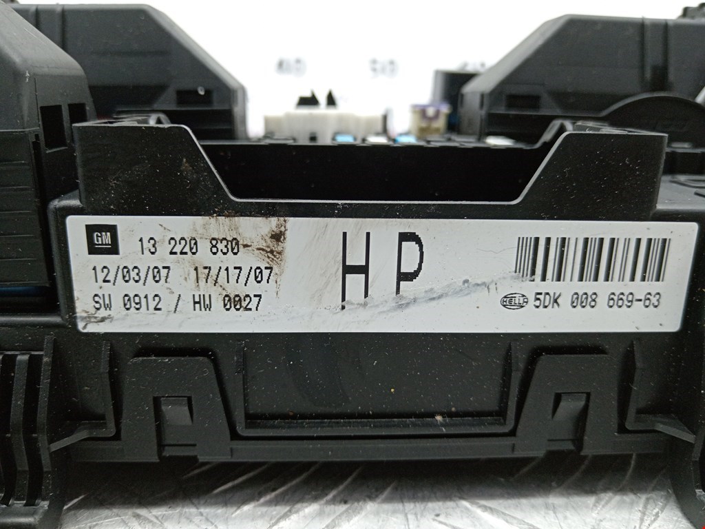 Датчик уровня в бачок омывателя OPEL Astra H/Family 2004-2015