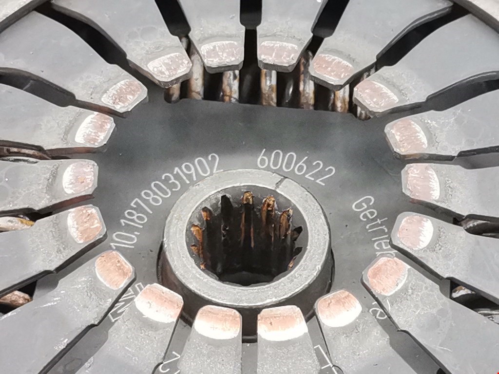 Маховик (демпфер сцепления) OPEL Corsa C 2000-2006