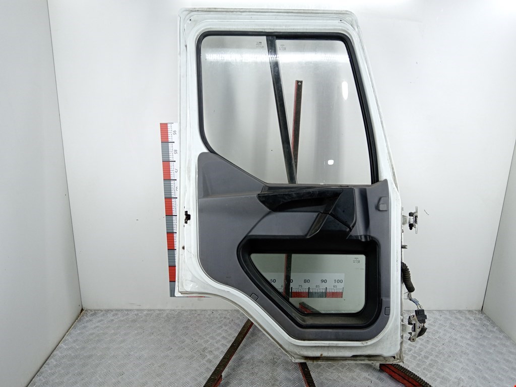 Дверь передняя левая RENAULT Midlum 1999-2013
