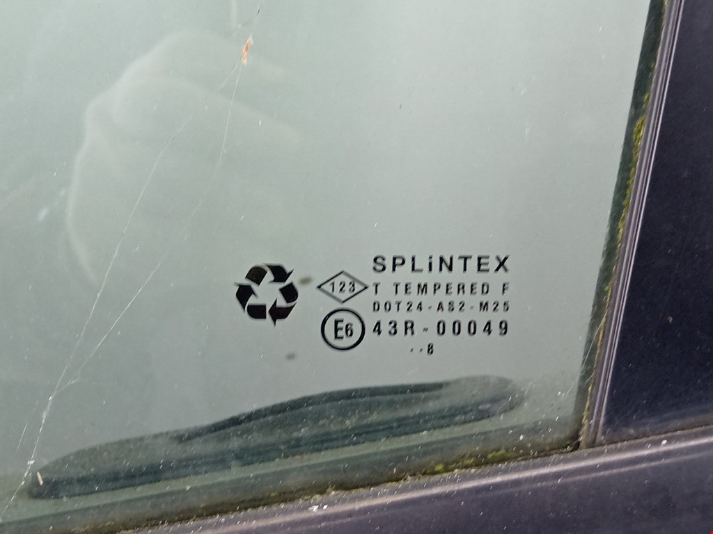 Дверь передняя левая OPEL Vivaro A 2001-2014