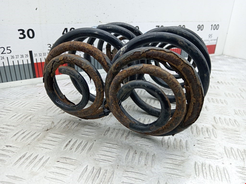 Пружина задняя левая/правая OPEL Zafira B 2005-2012