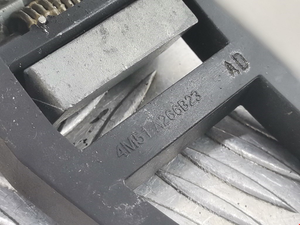 Ручка двери задней наружная левая FORD Kuga 2008-2012